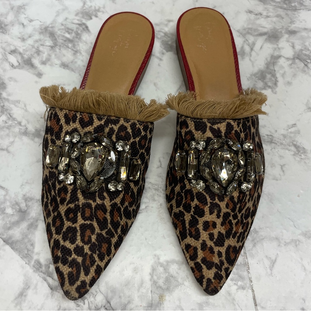 Crown Vintage Emmereth leopard mules with rhinestones Flats SlipOn size 9.5